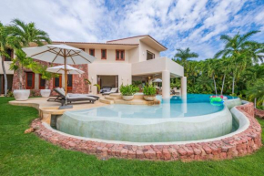 Villa Alamanda in Lagos del Mar by Mita Residential